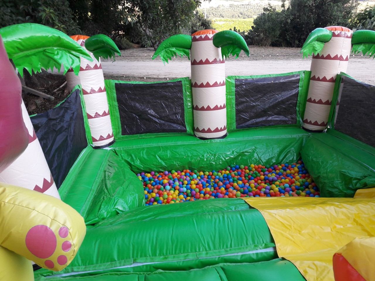 Piscine a balle 